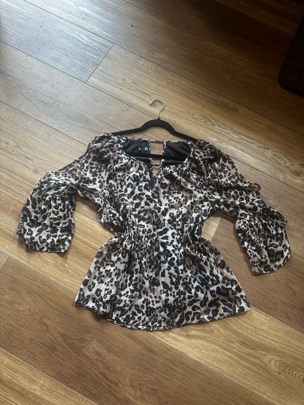 Leopard Print cold/open shoulder Sleeve Blouse - Brown/Black